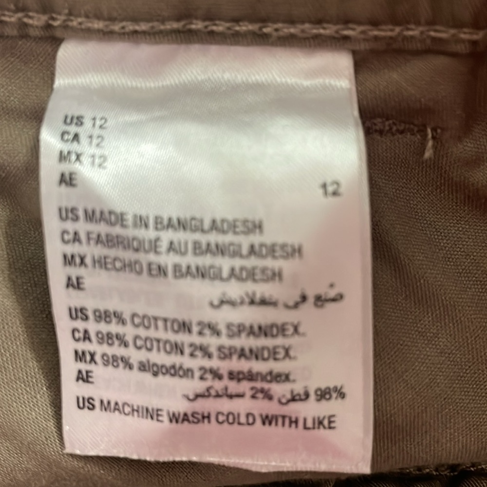 Style & Co. Comfort Waist Cargo Shorts, Truffle, Size 12 - Picture 5 of 5